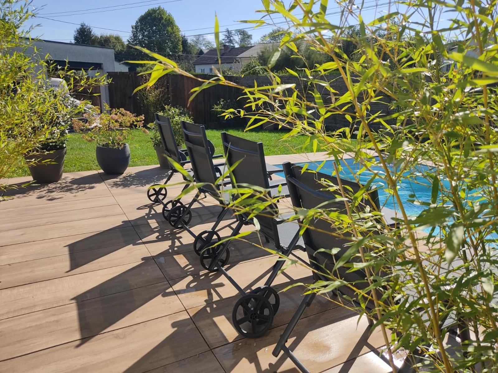 Вилла Le Doubs Repere Montferrand-le-Chateau Экстерьер фото